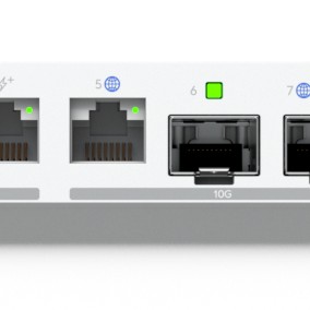Ubiquiti UniFi UCG-Fiber-EU Desktop 10G Cloud Gateway with integrated PoE switch, Includes full UniFi application, 5 Gbps routing with IDS/IPS, 10G SFP+ and (1) 10 GbE RJ45 WAN port, 10G SFP+ LAN port 