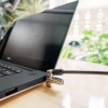 CABLU securitate KENSINGTON pt. notebook slot Wedge, cheie standard, conectare directa,1.5m, cablu otel carbon, permite pivotare si rotire cablu, 