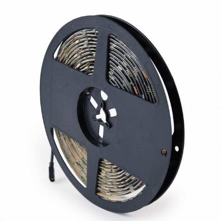 BANDA LED GEMBIRD, RGB diferite culori, 280lm, 17W, 150 x LED, banda 5m, telecomanda, rezistenta la stropi IP65, cablu 1.5m, 